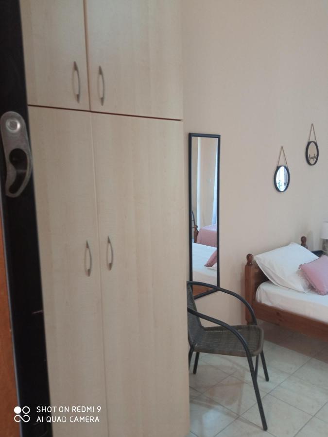 Home Patras Exterior foto